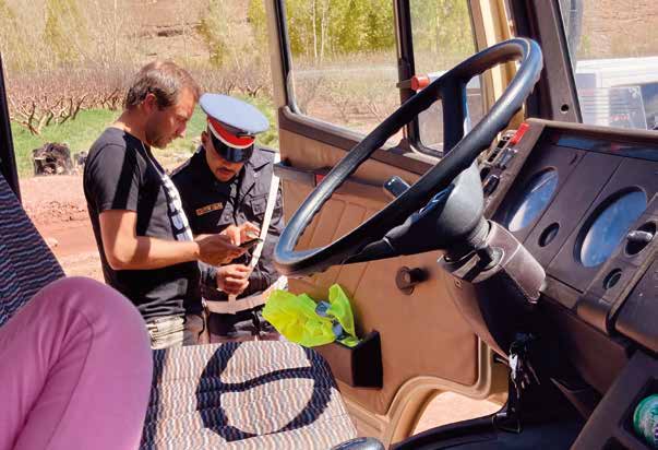 Polizeikontrolle im Expeditionsmobil